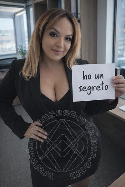 Dottoressa Mony  SAVONA 3248405735